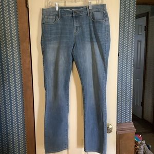 Old Navy Mid-Rise Curvy Women’s Jeans Size 8